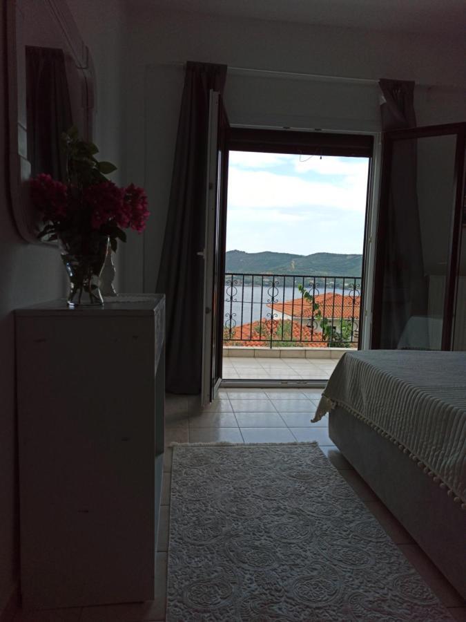 Doras House In Village Άνετο Διαμέρισμα Υπέροχη Θέα Pirgadikia Exterior foto
